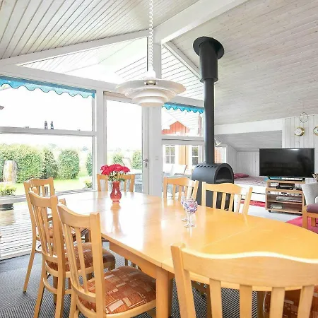 Three-bedroom Holiday In 2
