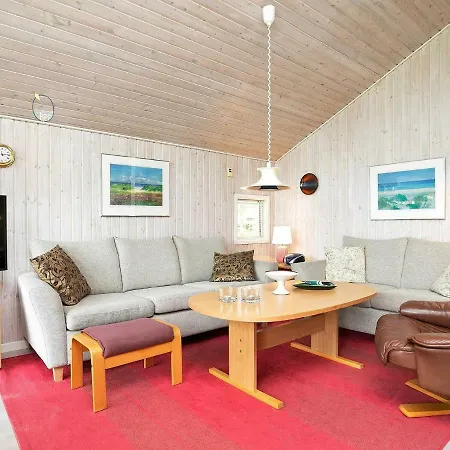 Three-bedroom Holiday In 2 * 奥特鲁普